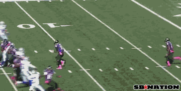 Jacoby Jones returns kickoff 108 yards for a touchdown