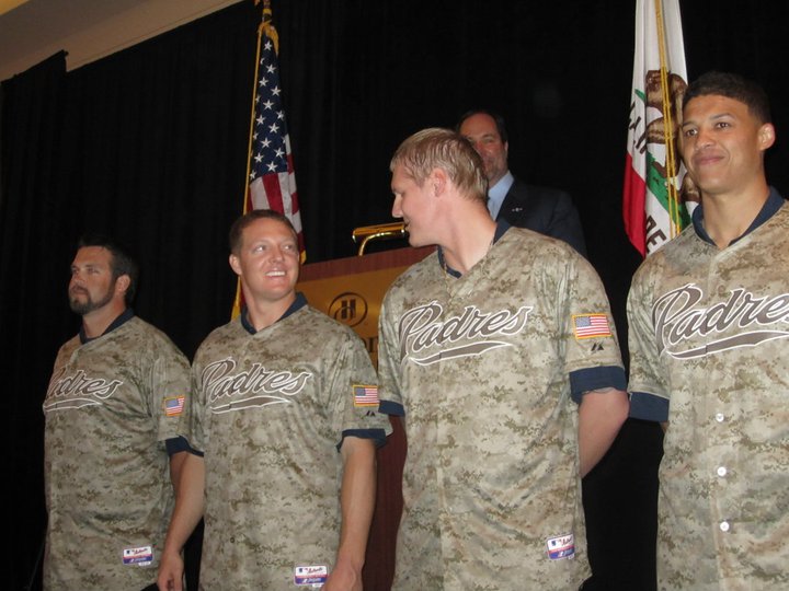 padres military jersey 2021