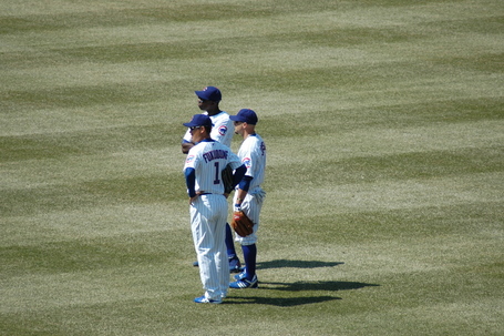 A meeting of the outfield minds