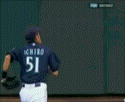 Ichiro_catch_medium